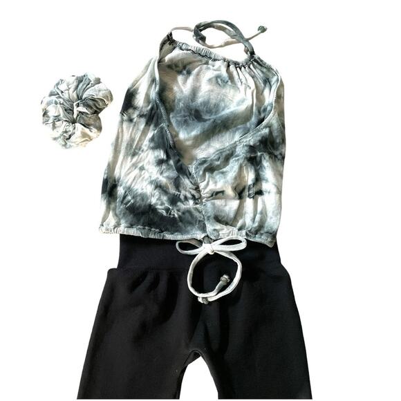 Reworked Savage Life Graphic T-Shirt Halter w/scrunchie - Picture 5 of 12